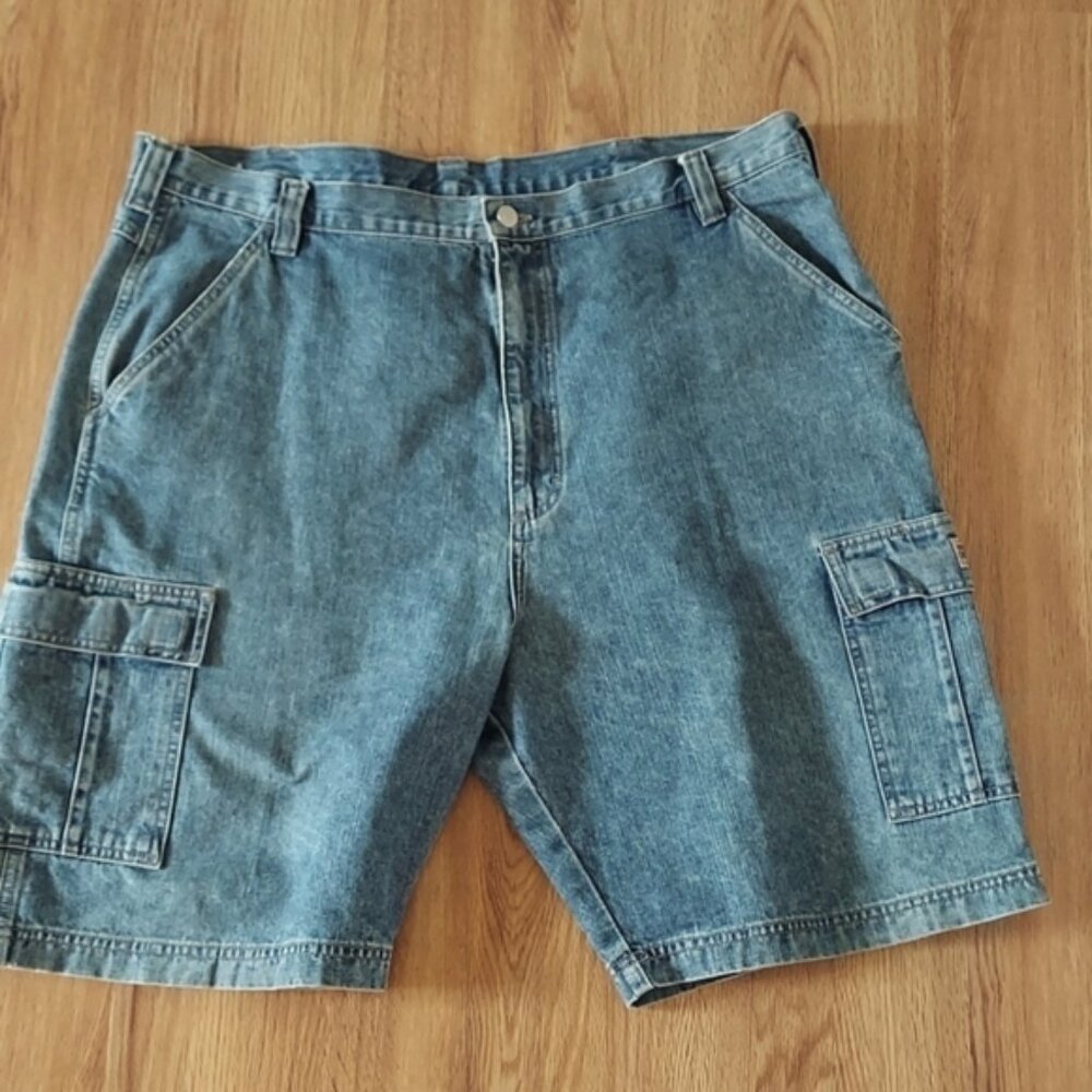 Wrangler shorts Size 40.